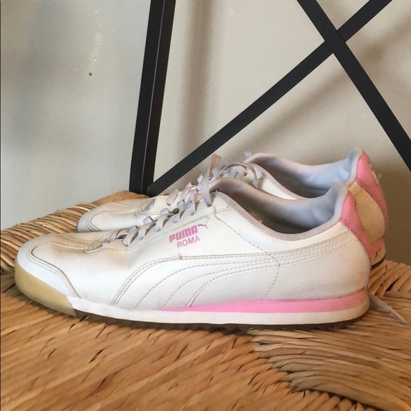 women pink/white puma shoes 8.5 - Picture 1 of 3